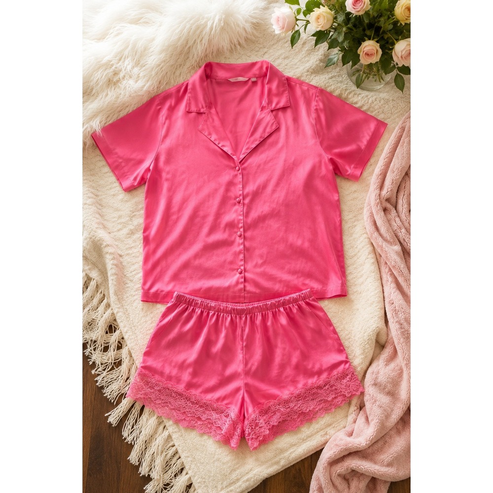 la Vie en Rose Pink Satin Pajama Set Short Sleeve Lace Trim Shorts Size M